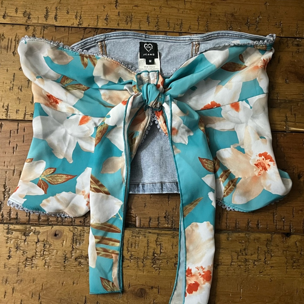 Xoxo jeans vintage y2k tie front crop top- size M